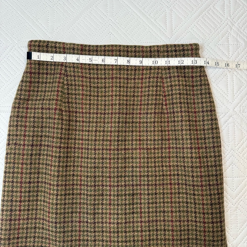 Ralph Lauren Olive Green Plaid Pencil Skirt with Subtle Burgundy Accents - Picture 3 of 10